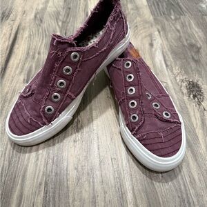 Blowfish Women's Casual Slip-On Sneakers size 6 burgundy worn twice
